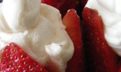 Recipe: Strawberry Cheesecake (without the cake!)